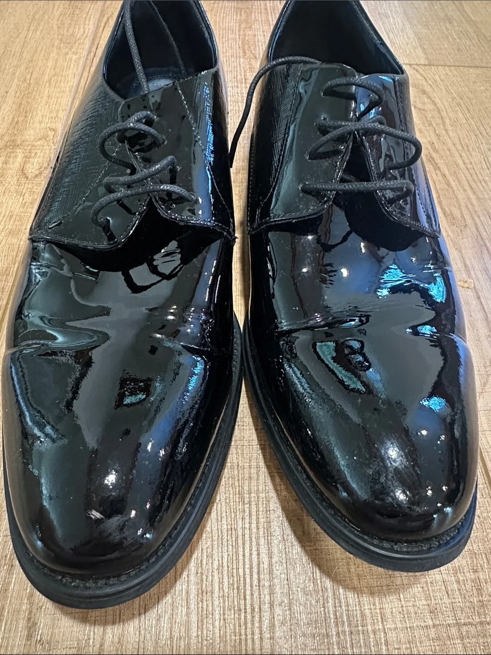 Steve Madden Glossy Black Patent Lace-Up Derby Shoes